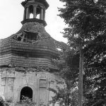 Poničená střecha kaple sv. Jana Nepomuckého